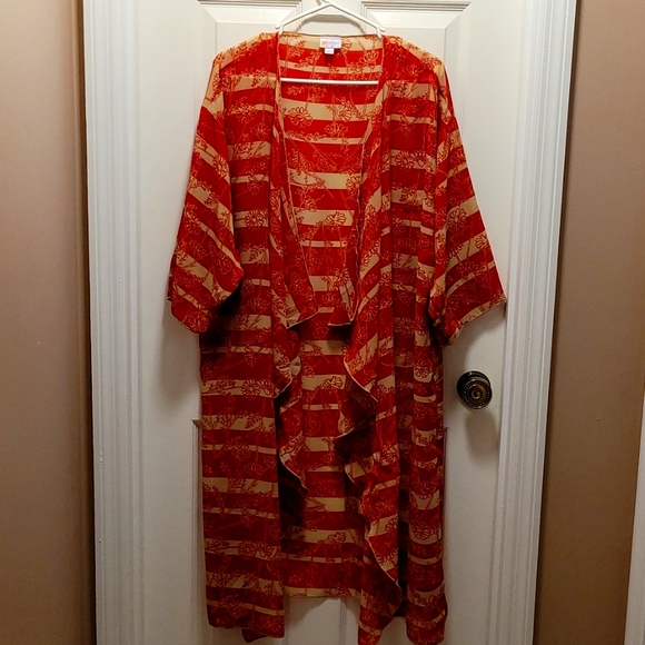 Lularoe Shirley Kimono - Picture 1 of 5